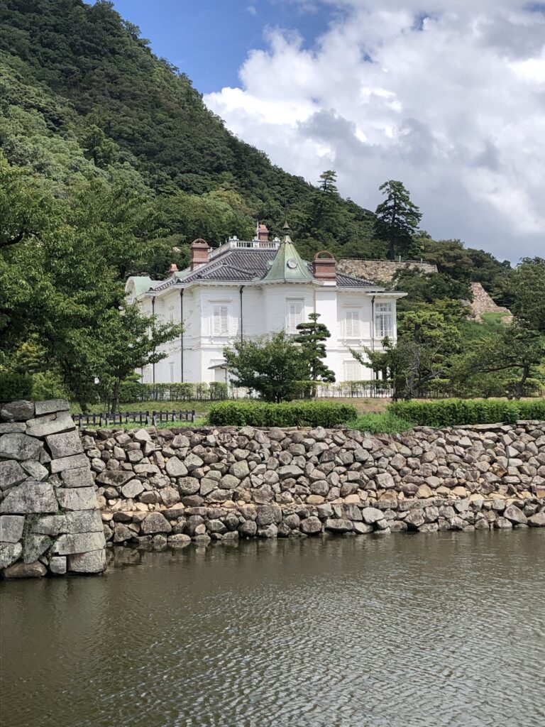 鳥取市内にある仁風閣の写真